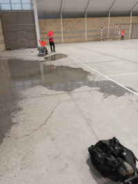 Filtraciones de agua en los polideportivos de Turón  y Figaredo